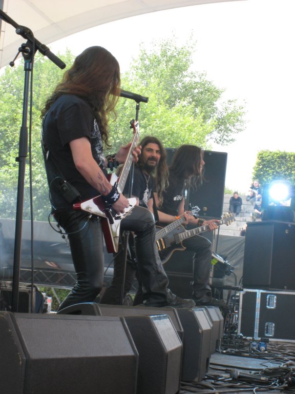 so01firewind02uh.jpg